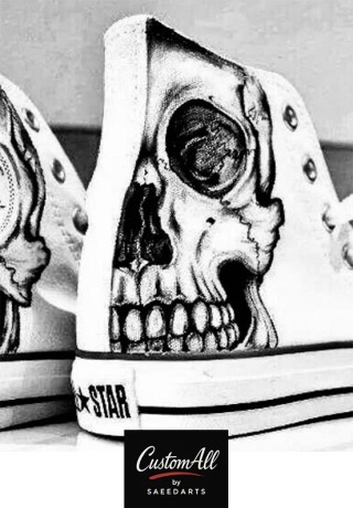 کاستوم و نقاشی روی کفش